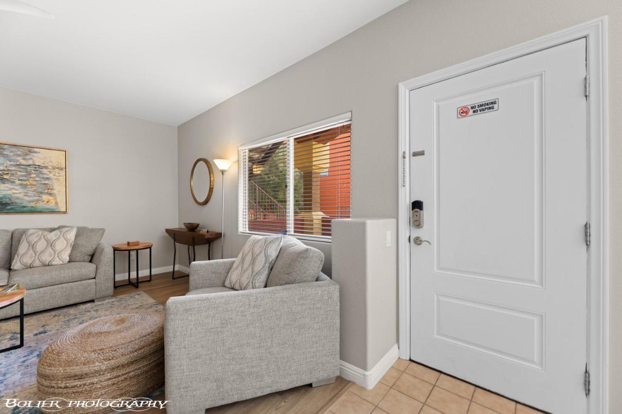 מסקיט Hawk Ridge Two Bedroom Condo By Cool Properties מראה חיצוני תמונה